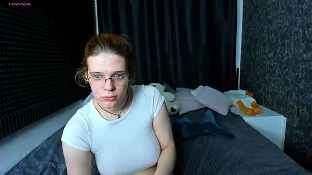 Snapshot of KIKI_Krash chatting on January 27, 4:54 pm KIKI Krash online show from January 27, 4:54 pm