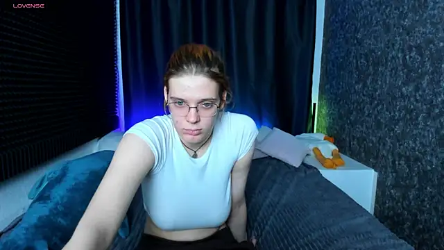 Snapshot of KIKI_Krash chatting on January 28, 1:16 pm KIKI Krash online show from January 28, 1:16 pm