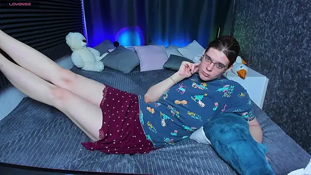 Snapshot of KIKI_Krash chatting on February 11, 4:46 pm KIKI Krash online show from February 11, 4:46 pm