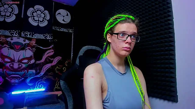 Snapshot of KIKI_Krash chatting on September 26, 10:08 am KIKI Krash online show from September 26, 10:08 am