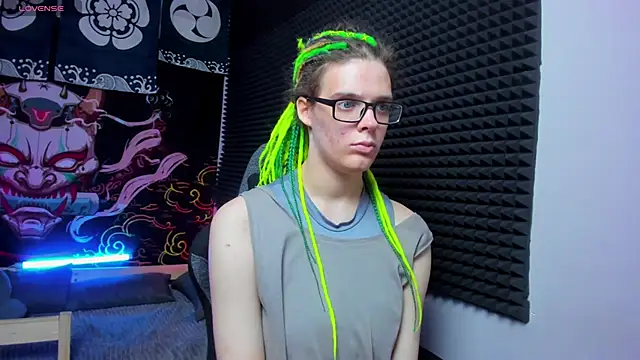 Snapshot of KIKI_Krash chatting on September 30, 10:09 am KIKI Krash online show from September 30, 10:09 am