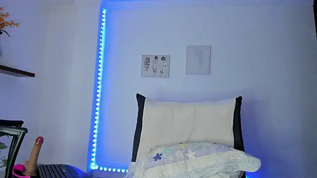 anniesweet- online show from March 16, 5:17 pm