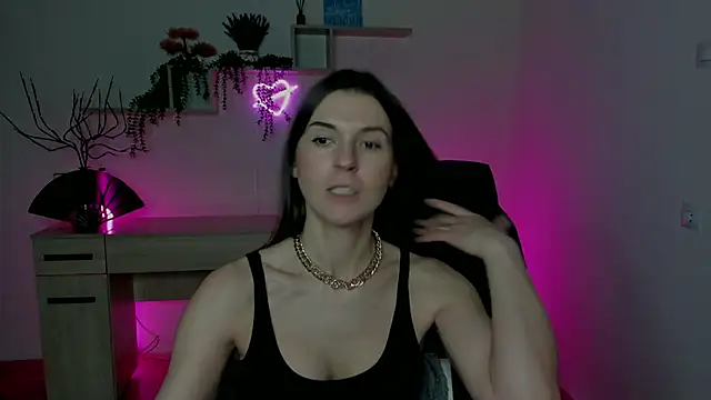 EricaPowers online show from December 23, 11:14 am