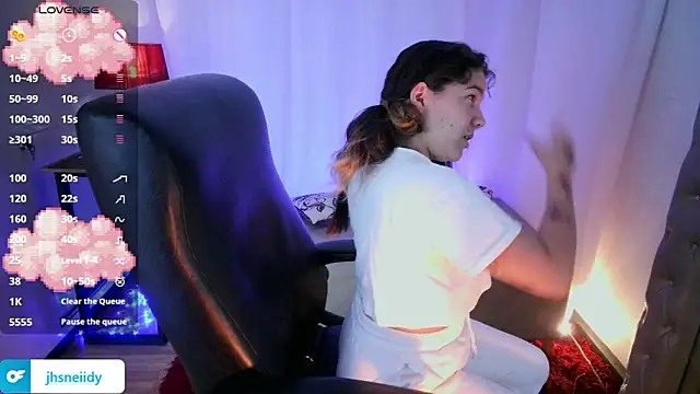 Snapshot of Jsneiidy_ATH chatting on September 12, 3:39 am Jsneiidy ATH online show from September 12, 3:39 am