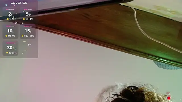 Snapshot of Jsneiidy_ATH chatting on October 29, 4:04 am Jsneiidy ATH online show from October 29, 4:04 am