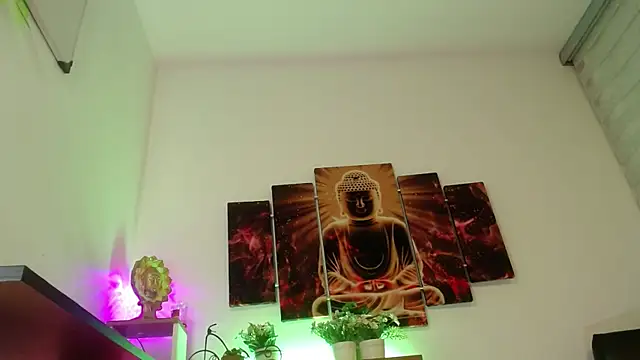 Snapshot of Jsneiidy_ATH chatting on December 14, 4:29 am Jsneiidy ATH online show from December 14, 4:29 am