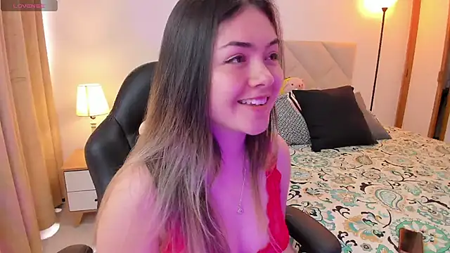 Lau Bee online show from March 13, 2:55 pm