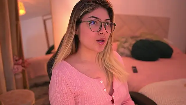 Lau Bee online show from October 18, 12:57 am