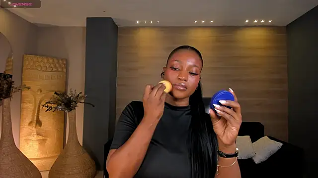 SavannahStorm online show from November 20, 12:05 pm