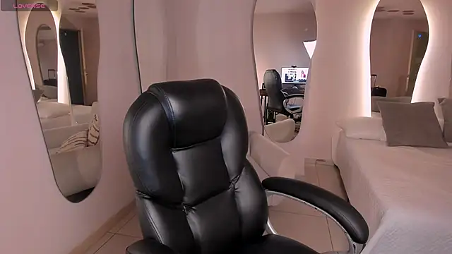 SavannahStorm online show from April 23, 7:38 pm