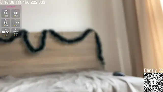 curlyboyy  online show from February 11, 2:11 pm