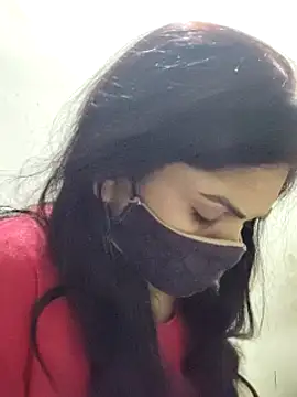 illay love online show from March 12, 4:13 pm