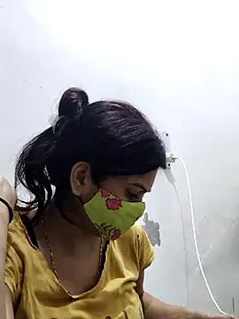 illay love online show from March 13, 5:39 pm