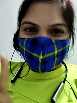 illay love online show from March 21, 5:45 pm