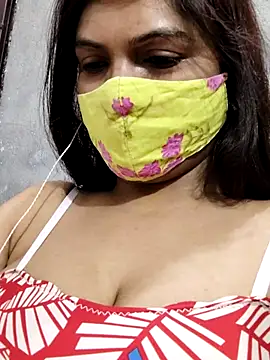 illay love online show from April 12, 3:17 pm