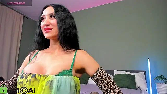 Margaret Clark  online show from February 26, 1:19 pm