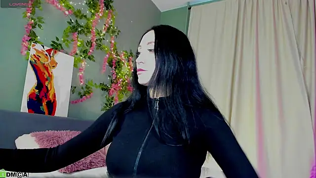 Margaret Clark  online show from April 21, 11:38 am