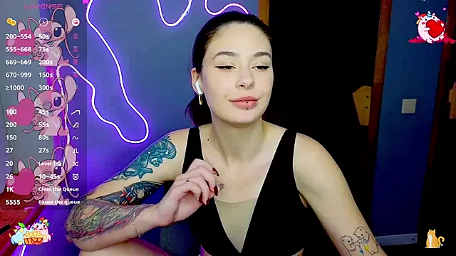 Snapshot of NataliMillers chatting on February 2, 4:00 pm NataliMillers online show from February 2, 4:00 pm