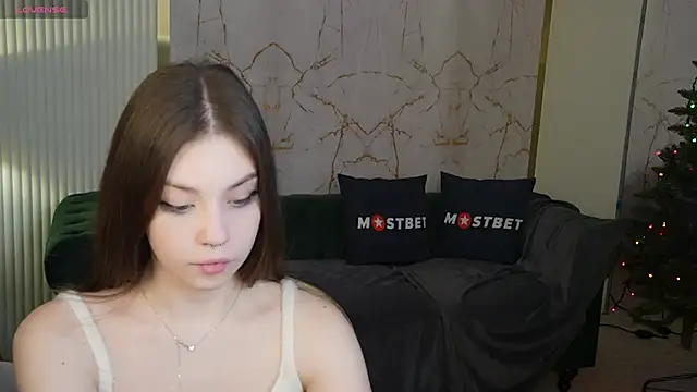 Beatrice 054 online show from December 16, 8:31 am