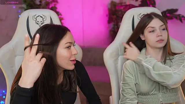 Beatrice 054 online show from January 15, 9:51 pm