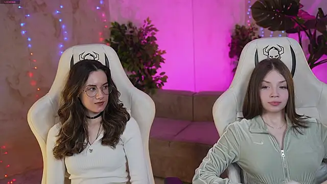 Beatrice 054 online show from February 11, 11:32 am