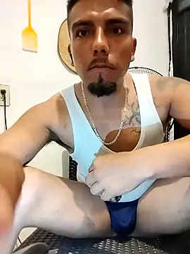 alfredyy55 online show from October 12, 9:30 am