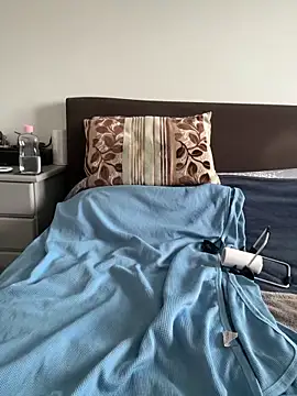 maturemale2024 online show from April 9, 5:18 pm