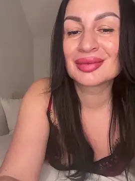 Helena7077 online show from February 18, 11:44 pm