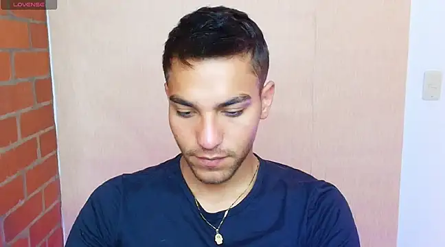 Leandro valenzuela online show from February 28, 5:26 pm