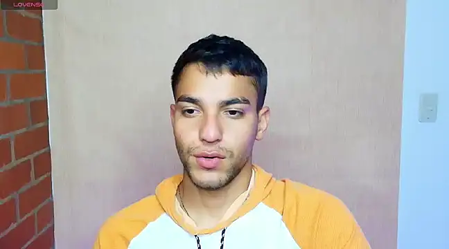 Leandro valenzuela online show from March 4, 12:29 am