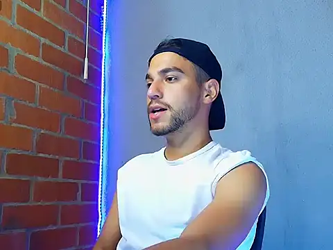 Leandro valenzuela online show from October 23, 2:11 am