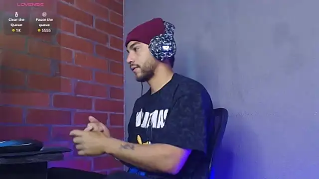 Snapshot of Leandro_valenzuela chatting on May 7, 9:58 am Leandro valenzuela online show from May 7, 9:58 am