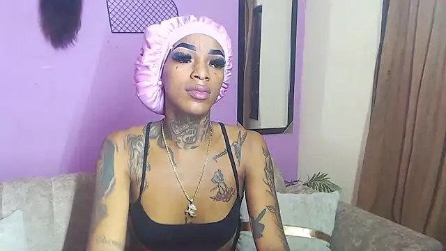 Snapshot of badgirls_cx chatting on September 30, 12:54 pm badgirls cx online show from September 30, 12:54 pm