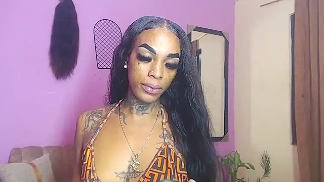 Snapshot of badgirls_cx chatting on October 8, 12:30 am badgirls cx online show from October 8, 12:30 am