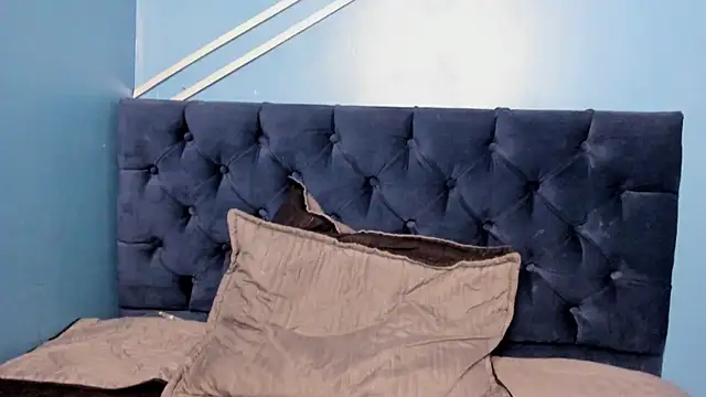 Snapshot of tachala_ chatting on March 7, 4:46 am tachala  online show from March 7, 4:46 am