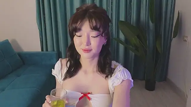 AudreyMell online show from March 15, 2:45 pm