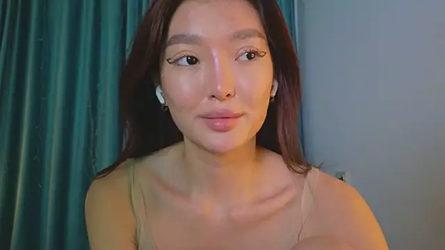 AudreyMell online show from October 28, 2:20 pm