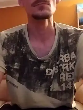 Crazzy Maiky online show from December 8, 9:41 pm