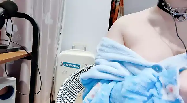 Snapshot of arena1357 chatting on February 15, 7:06 pm arena1357 online show from February 15, 7:06 pm