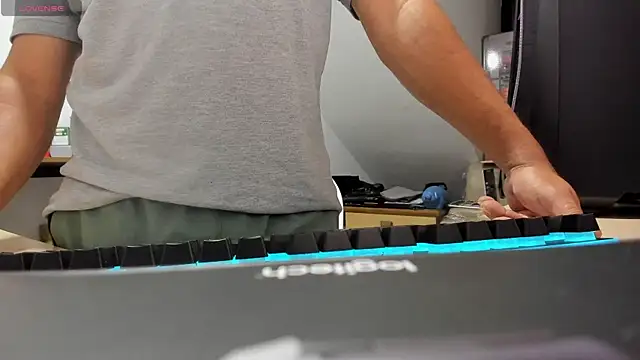 Jhonatan Morales S online show from October 14, 5:41 am