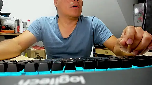 Jhonatan Morales S online show from October 16, 4:46 am