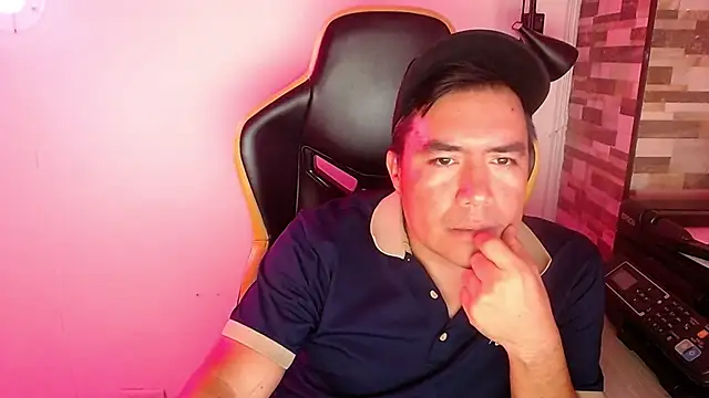 Jhonatan Morales S online show from November 1, 11:40 pm