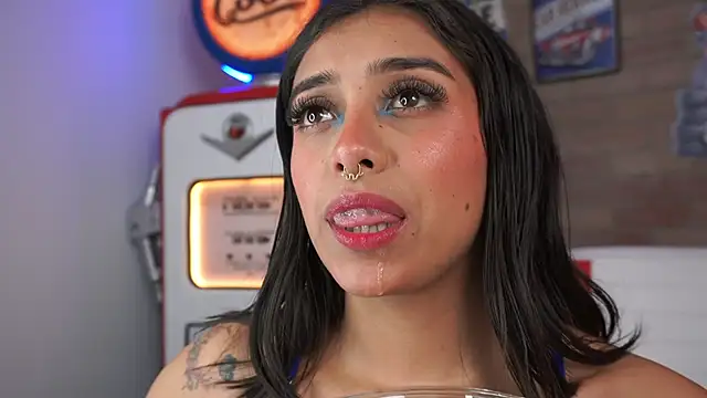 miss collins online show from April 11, 7:18 pm