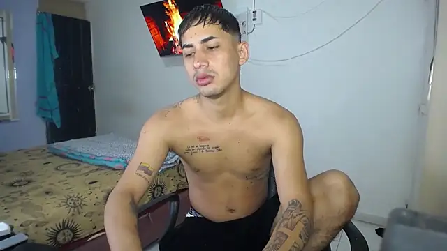 boy latino sex online show from March 26, 3:28 pm