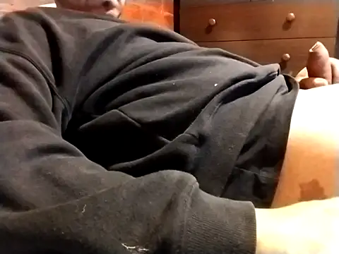 Snapshot of angelcachondo199211 chatting on October 10, 5:39 am angelcachondo199211 online show from October 10, 5:39 am