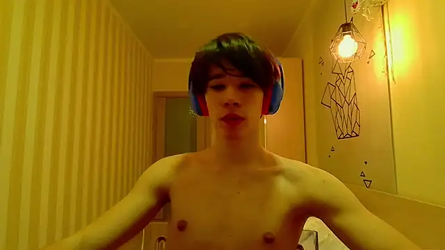 gayGamogey online show from January 16, 7:10 pm