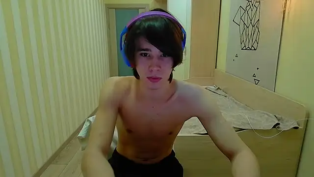 gayGamogey online show from March 11, 4:02 pm