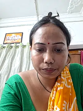 DREAM GIRL-30 online show from October 12, 6:45 am