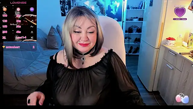 Scarlett OHara 1861 online show from March 12, 8:04 pm