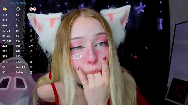 Snapshot of ElswythCovil chatting on December 23, 4:10 am ElswythCovil online show from December 23, 4:10 am